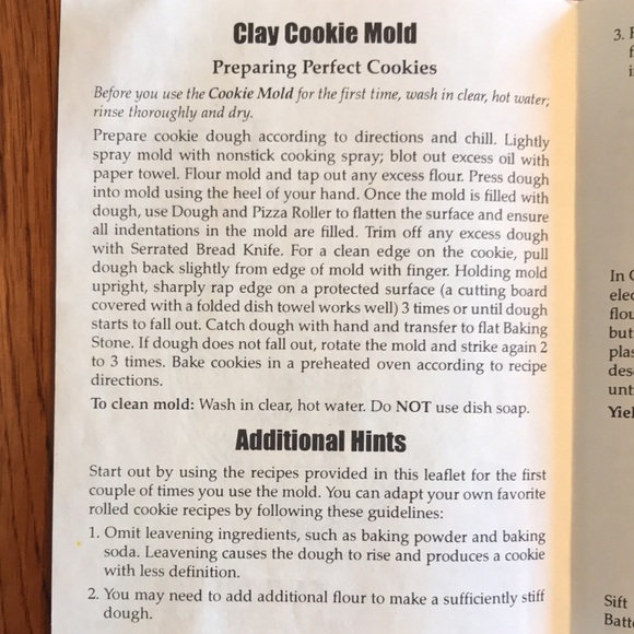 Pampered Chef Come to the Table Clay cookie Mold - Picture 8 of 10